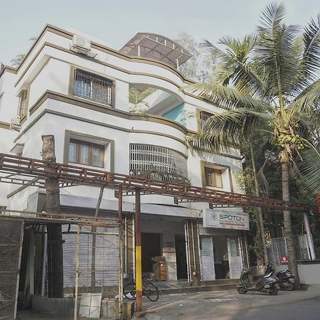 Super Townhouse The Upper Room Near Pune Airport Lohogaon Bagian luar foto