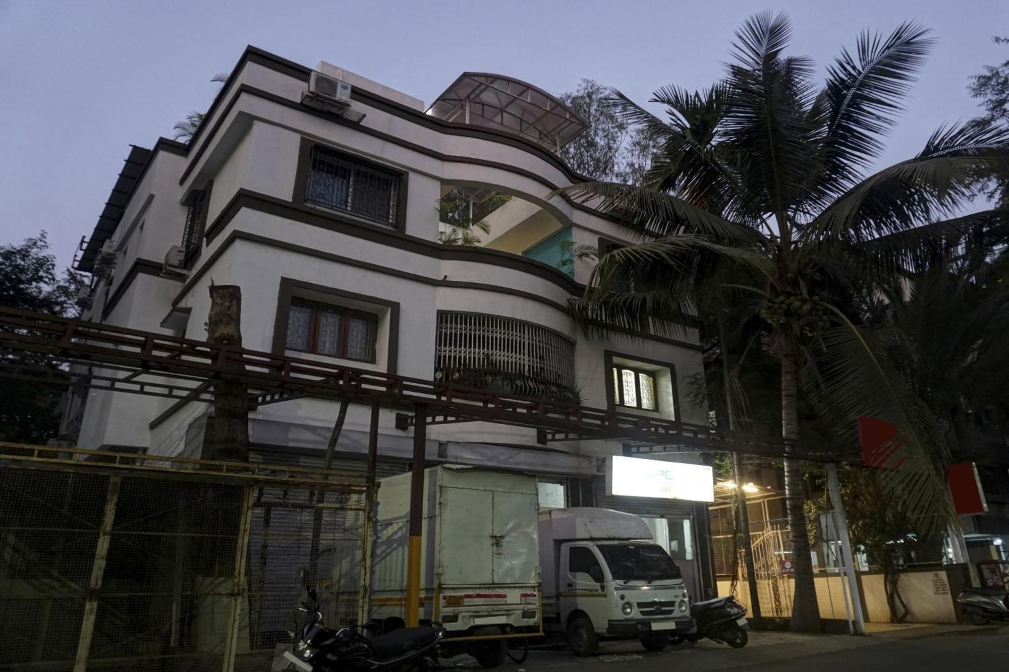 Super Townhouse The Upper Room Near Pune Airport Lohogaon Bagian luar foto