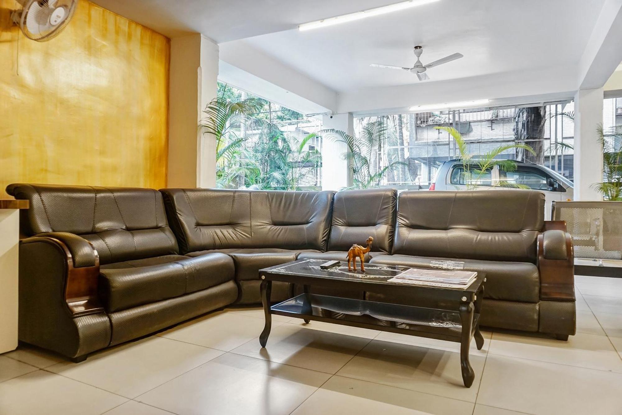 Super Townhouse The Upper Room Near Pune Airport Lohogaon Bagian luar foto