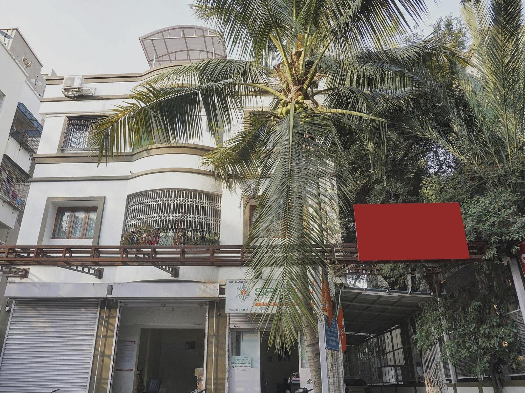 Super Townhouse The Upper Room Near Pune Airport Lohogaon Bagian luar foto